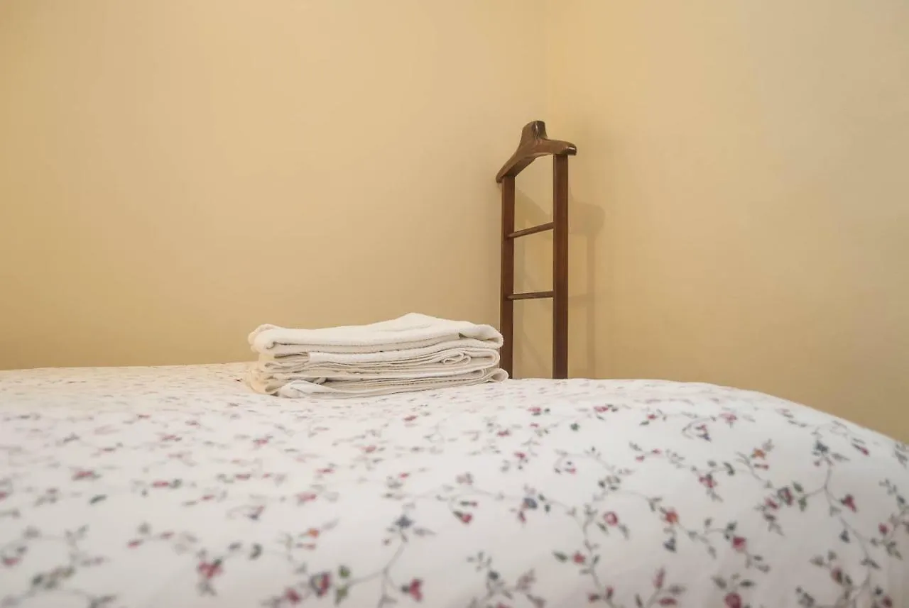 Apartamento 'White House' Apartment- Alfama Lisboa