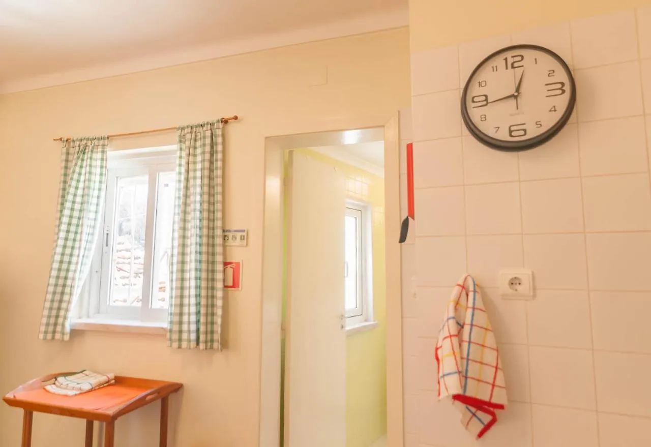 Daire 'White House' Apartment- Alfama Lisboa